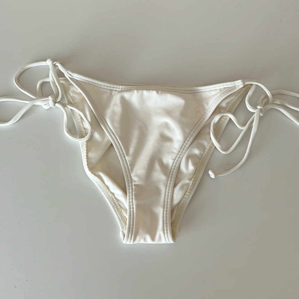 O’Neill White Maracas Tie Side Bottoms XS